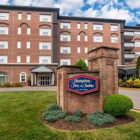 Hampton Inn & Suites Stamford Exteriér fotografie