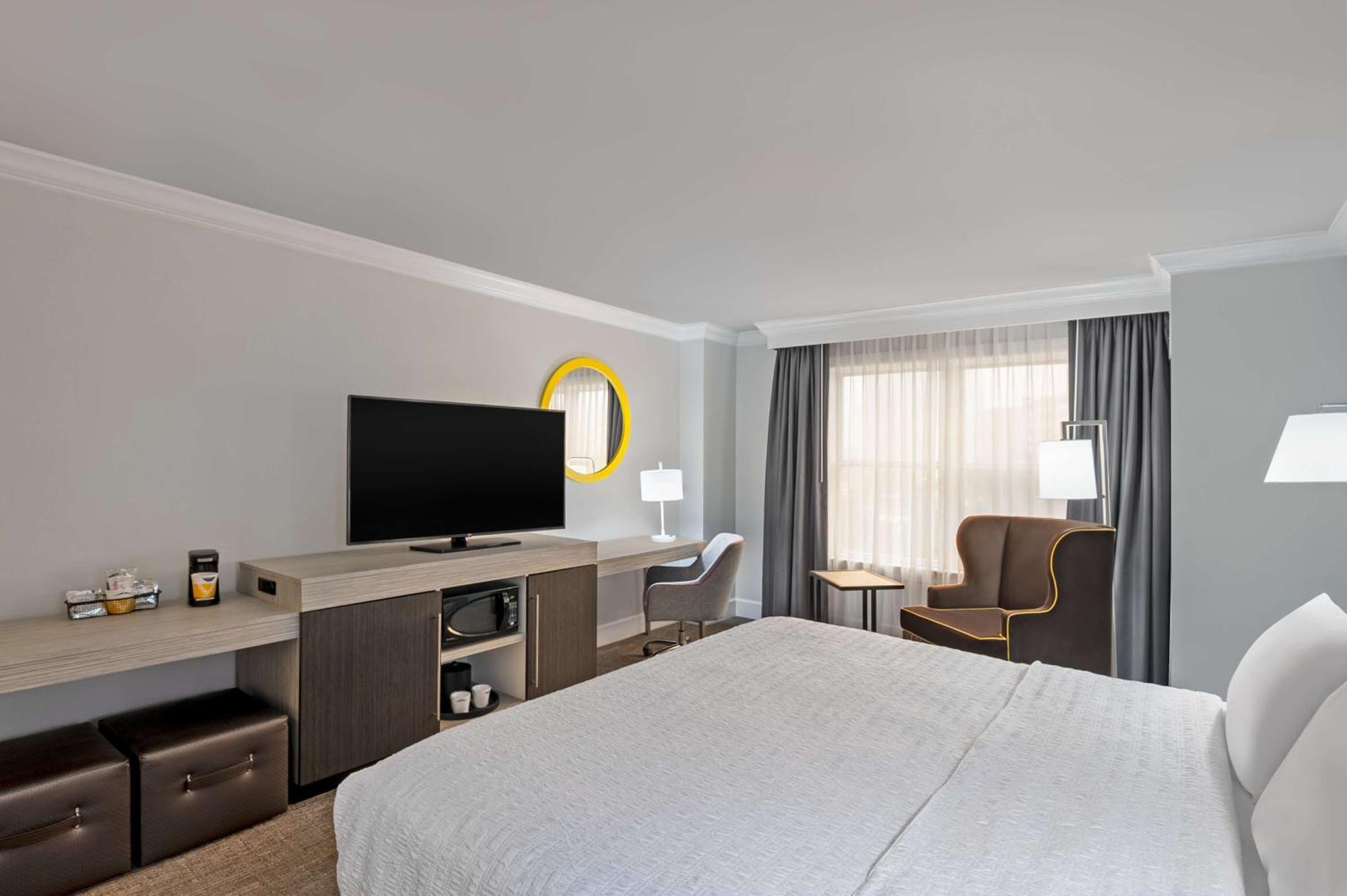 Hampton Inn & Suites Stamford Exteriér fotografie